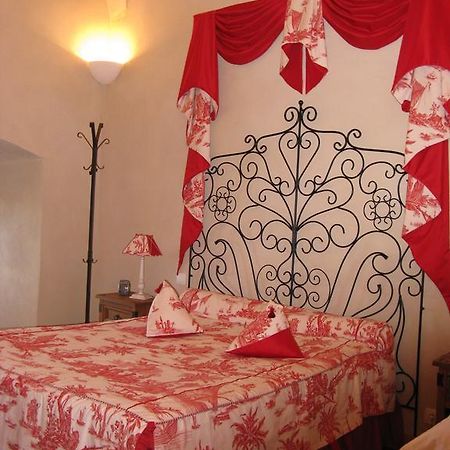 Bed and Breakfast L'Echo Et L'Abbaye La Chaise-Dieu Habitación foto