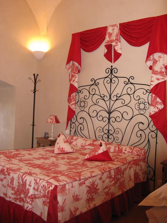 Bed and Breakfast L'Echo Et L'Abbaye La Chaise-Dieu Habitación foto