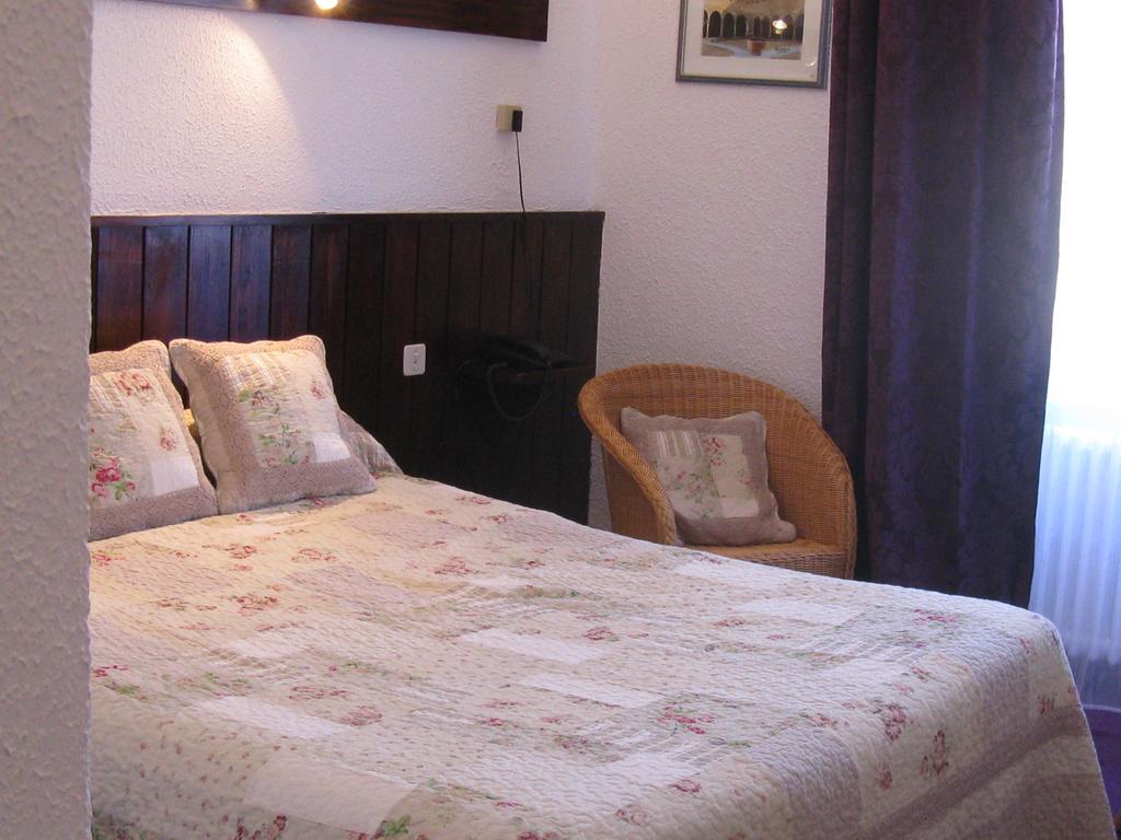 Bed and Breakfast L'Echo Et L'Abbaye La Chaise-Dieu Habitación foto