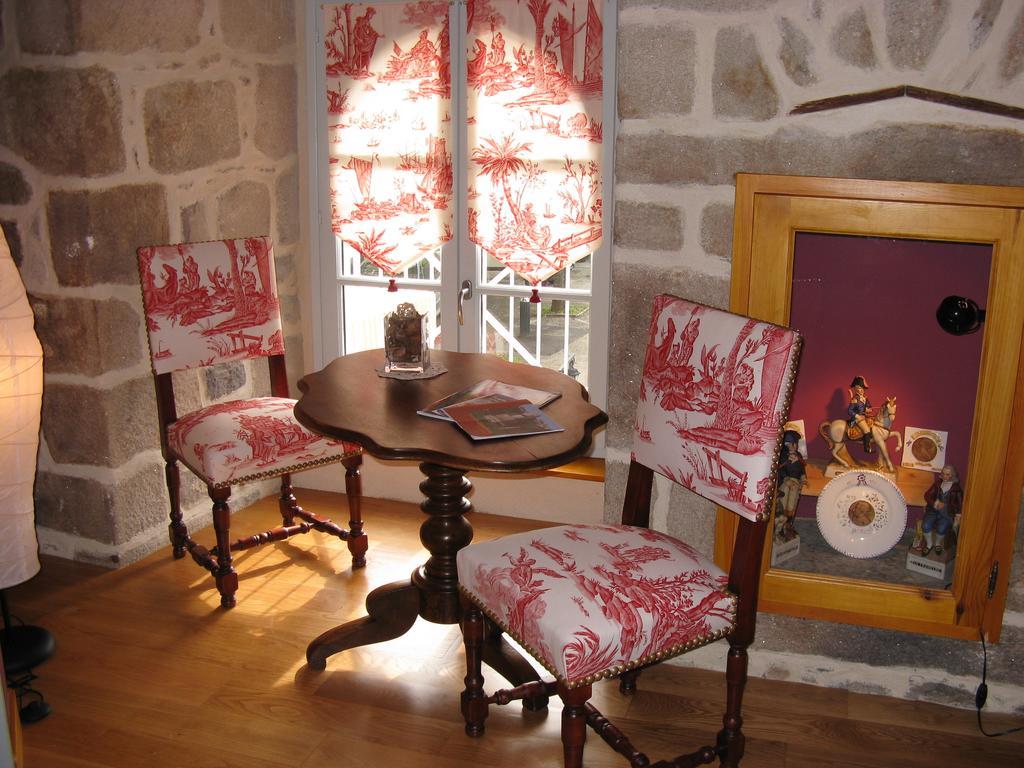 Bed and Breakfast L'Echo Et L'Abbaye La Chaise-Dieu Habitación foto